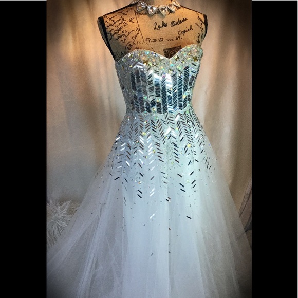 Terra Costa Dresses & Skirts - Terra Costa Platinum crystal evening ball gown